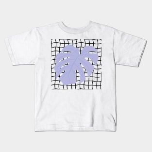 Monstera Deliciosa Leaf on Grid - Pastel lilac purple Kids T-Shirt